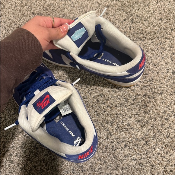 Nike SB Dunk Low “Los Angeles Dodgers” Shoes - Picture 4 of 8
